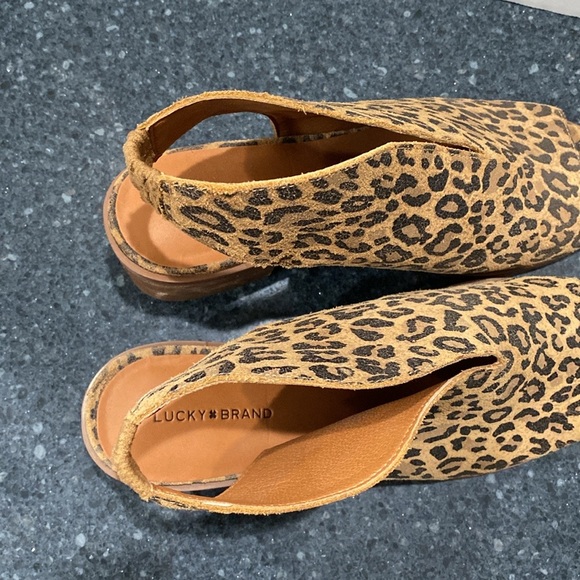 Lucky Brand “Terif” animal print : Leopard Leather Slingback Peep Toe Shoe NWOT! - Picture 7 of 12